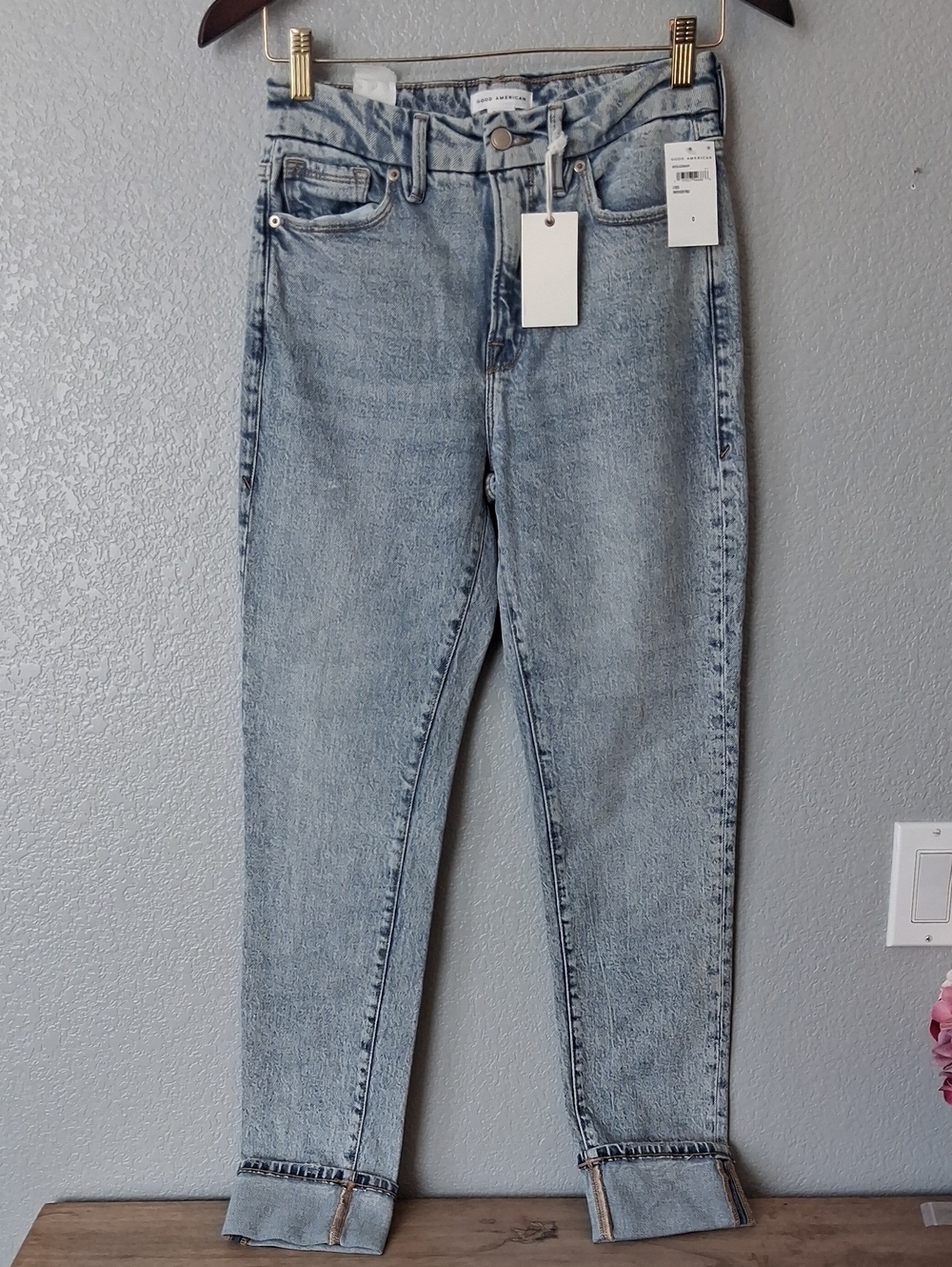 Good American Indigo Light Wash Jeans